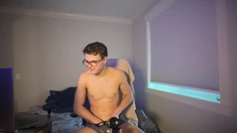 yngdesire1 online show from February 13, 11:01 pm