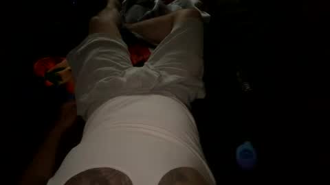 yngnhun9 online show from April 19, 2:27 pm