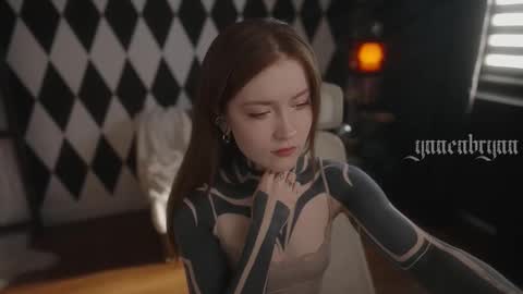 ynnenbrynn online show from October 16, 6:36 am