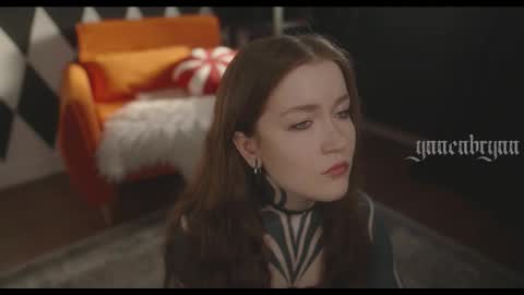 Snapshot of ynnenbrynn chatting on February 2, 6:01 am ynnenbrynn online show from February 2, 6:01 am