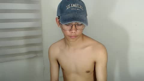 ynotyu online show from October 31, 6:03 am