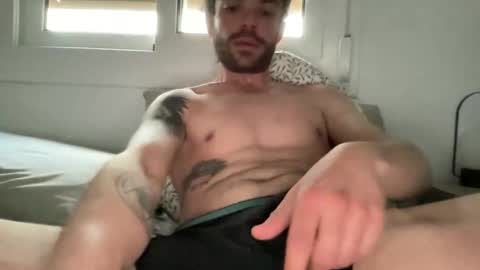 Snapshot of yo369 chatting on April 4, 8:23 am yo369 online show from April 4, 8:23 am