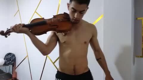 yo_zue online show from February 3, 9:53 pm