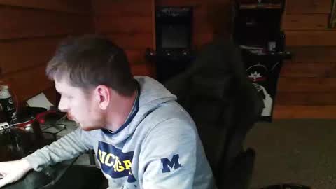 Snapshot of yobenko chatting on December 18, 8:31 am yobenko online show from December 18, 8:31 am