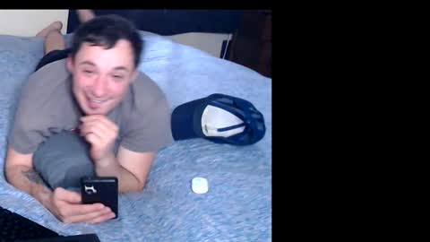 Snapshot of yobleez chatting on March 28, 6:18 pm yobleez online show from March 28, 6:18 pm