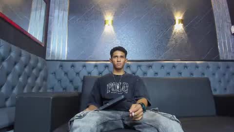 Yoel online show from July 17, 11:17 am