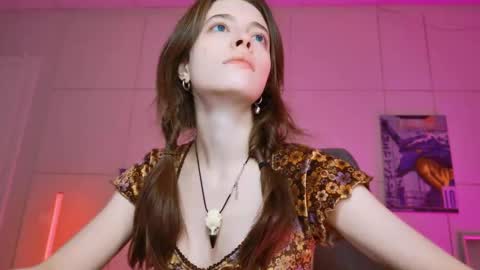 yoka_paradoxxx online show from December 17, 5:13 am