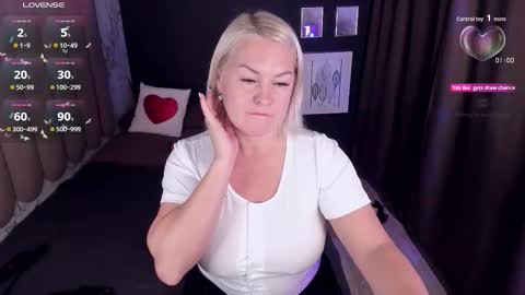 Snapshot of yolanda_kiss chatting on October 12, 8:08 pm Yolanda online show from October 12, 8:08 pm