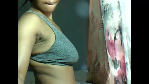 amazingkellyxx online show from February 22, 8:40 am