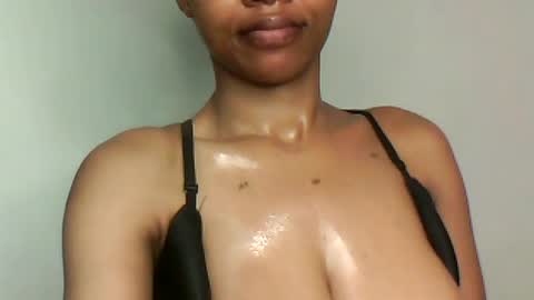 amazingkellyxx online show from August 8, 8:49 am