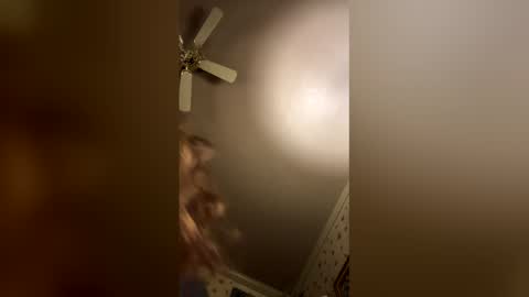 Snapshot of yonewdaddy7 chatting on February 22, 1:40 am yonewdaddy7 online show from February 22, 1:40 am