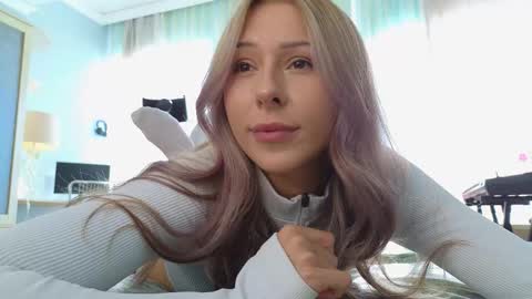 Snapshot of yononeey chatting on September 30, 12:10 pm Wilma online show from September 30, 12:10 pm