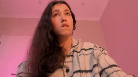 Snapshot of yooleen chatting on October 19, 2:56 am yooleen online show from October 19, 2:56 am