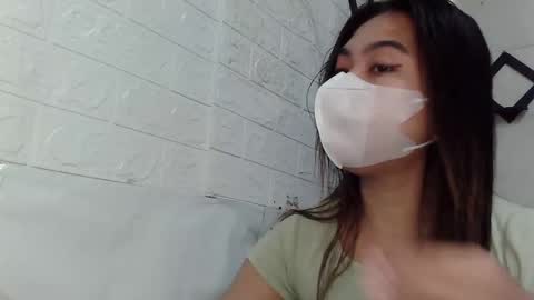 Snapshot of yoshiko_shine chatting on February 1, 1:02 am ASK ME online show from February 1, 1:02 am