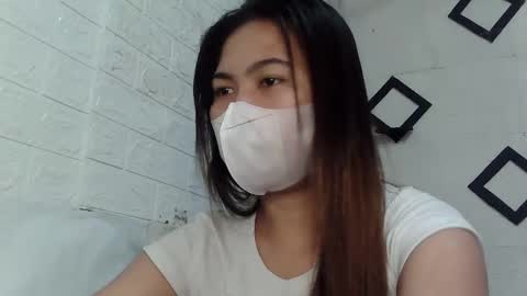 Snapshot of yoshiko_shine chatting on February 2, 12:02 pm ASK ME online show from February 2, 12:02 pm