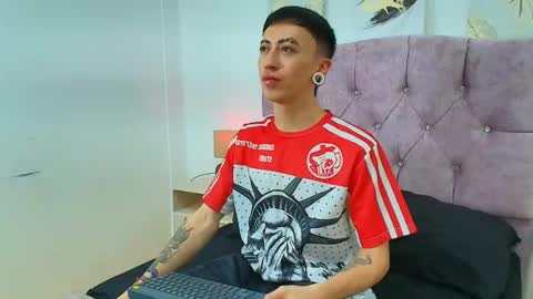 Yoshua Smith online show from March 28, 7:24 pm