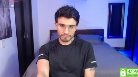 yoshy_man online show from November 8, 3:18 am