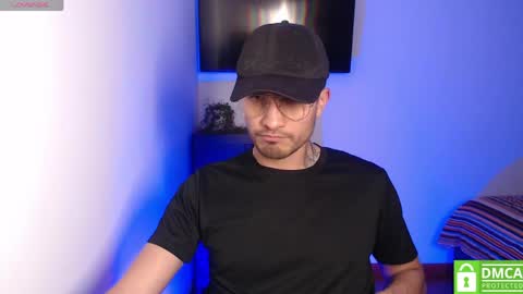 Snapshot of yoshy_man chatting on April 8, 2:22 am yoshy_man online show from April 8, 2:22 am
