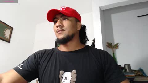 Snapshot of yosoy_enzo2020 chatting on October 19, 3:29 am Enzo online show from October 19, 3:29 am