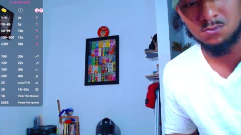 Snapshot of yosoy_enzo2020 chatting on October 21, 3:29 am Enzo online show from October 21, 3:29 am