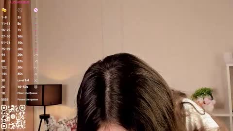 Snapshot of you_fell_in_love chatting on September 20, 8:26 am Elizabeth brunette -- Darline blonde  online show from September 20, 8:26 am