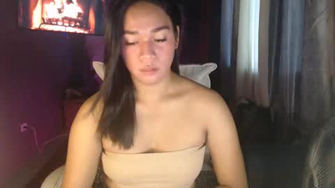 Snapshot of you_should_try chatting on January 25, 6:45 am Denice online show from January 25, 6:45 am