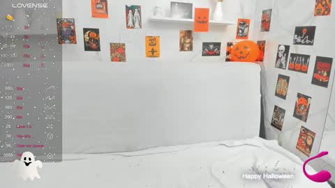 Snapshot of youbabycum25 chatting on November 1, 7:21 am Nicol online show from November 1, 7:21 am