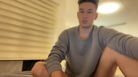 Snapshot of youcan__ chatting on October 20, 11:32 am youcan__ online show from October 20, 11:32 am