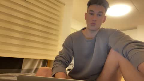 Snapshot of youcan__ chatting on November 21, 3:33 pm youcan__ online show from November 21, 3:33 pm