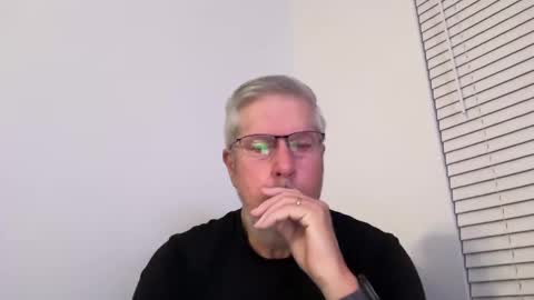 Colorado Guy Straight online show from December 31, 12:15 pm