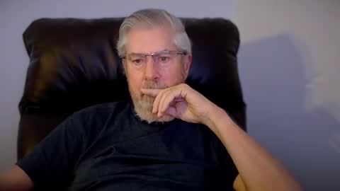 Colorado Guy Straight online show from May 7, 4:07 am