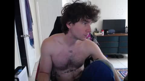 Snapshot of yougotmoxie chatting on December 5, 5:31 pm yougotmoxie online show from December 5, 5:31 pm