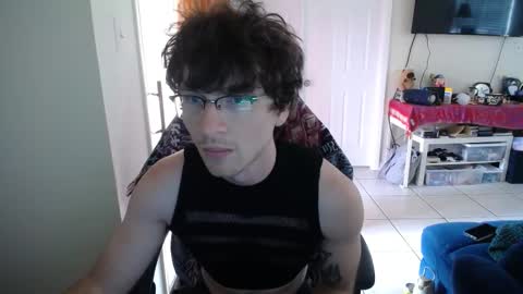 Snapshot of yougotmoxie chatting on March 26, 4:01 pm yougotmoxie online show from March 26, 4:01 pm