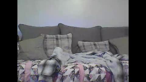 kindahorny online show from November 11, 6:24 am