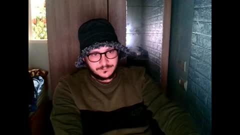 A... online show from April 3, 12:14 pm