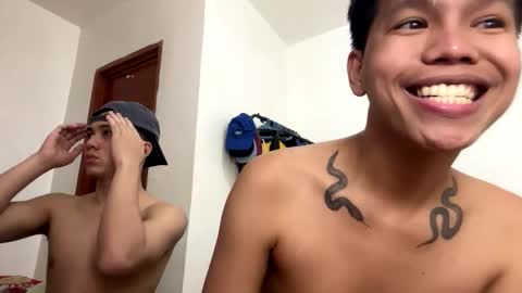 Snapshot of your1sthunk chatting on February 7, 7:45 am Cyrus online show from February 7, 7:45 am