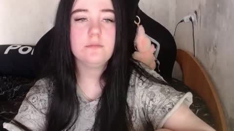 your_8a8y online show from October 9, 10:02 am