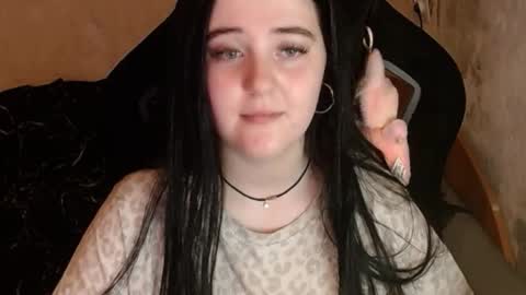 your_8a8y online show from January 14, 12:11 pm