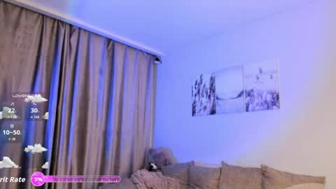 Snapshot of your__voice chatting on March 30, 4:30 pm Camilla online show from March 30, 4:30 pm
