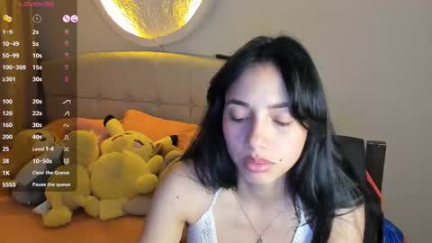 mia3 online show from February 20, 12:51 am