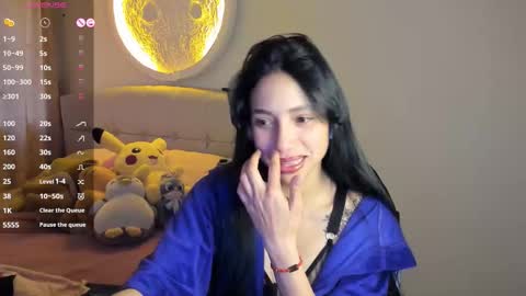 mia3 online show from March 21, 9:18 pm