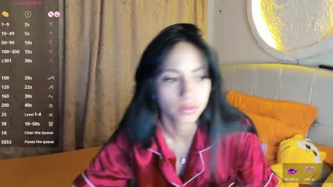 mia3 online show from May 5, 3:25 am