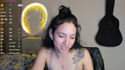 mia3 online show from July 13, 4:59 am