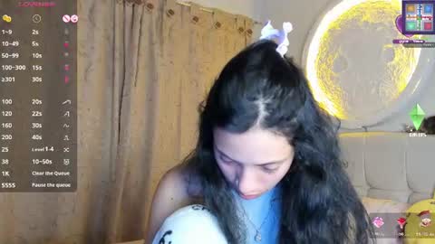 mia3 online show from July 31, 5:40 am