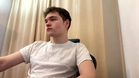 Snapshot of your_bunny123 chatting on January 13, 9:58 am your_bunny123 online show from January 13, 9:58 am