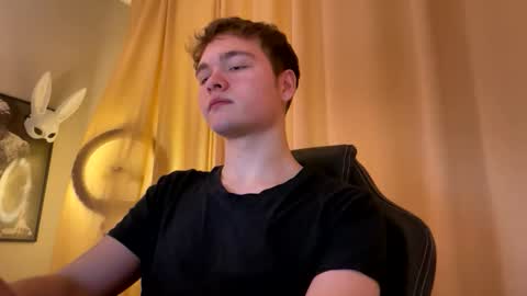 Snapshot of your_bunny123 chatting on January 17, 3:39 pm your_bunny123 online show from January 17, 3:39 pm