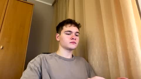 Snapshot of your_bunny123 chatting on February 13, 5:53 pm your_bunny123 online show from February 13, 5:53 pm