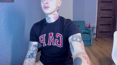 Snapshot of your_candy_boy chatting on March 4, 8:49 pm Hey my names Eric Would love to know each other better online show from March 4, 8:49 pm
