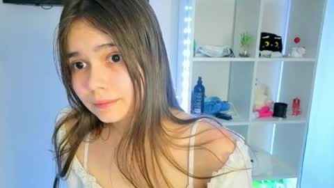 Julia Next stream  online show from May 15, 6:04 pm