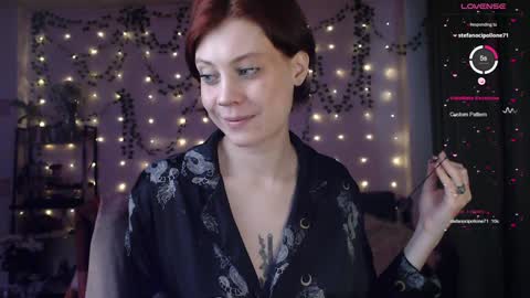 Snapshot of your_corvus chatting on December 5, 10:12 am your_corvus online show from December 5, 10:12 am